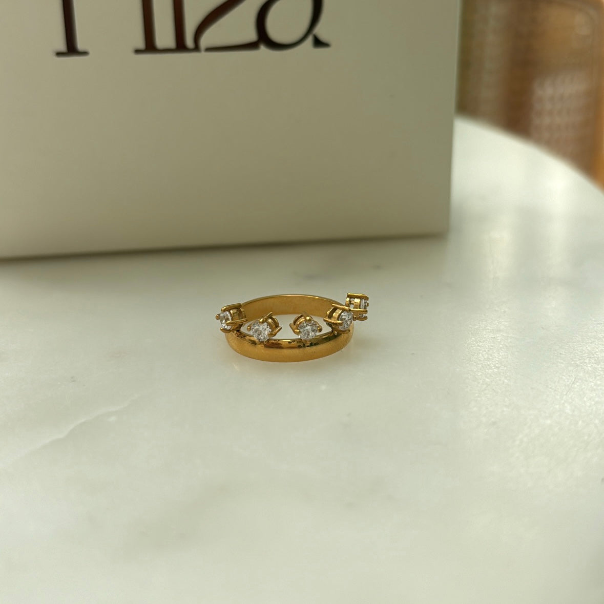 Clara ring