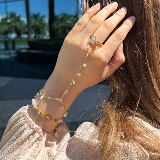 Plum handchain