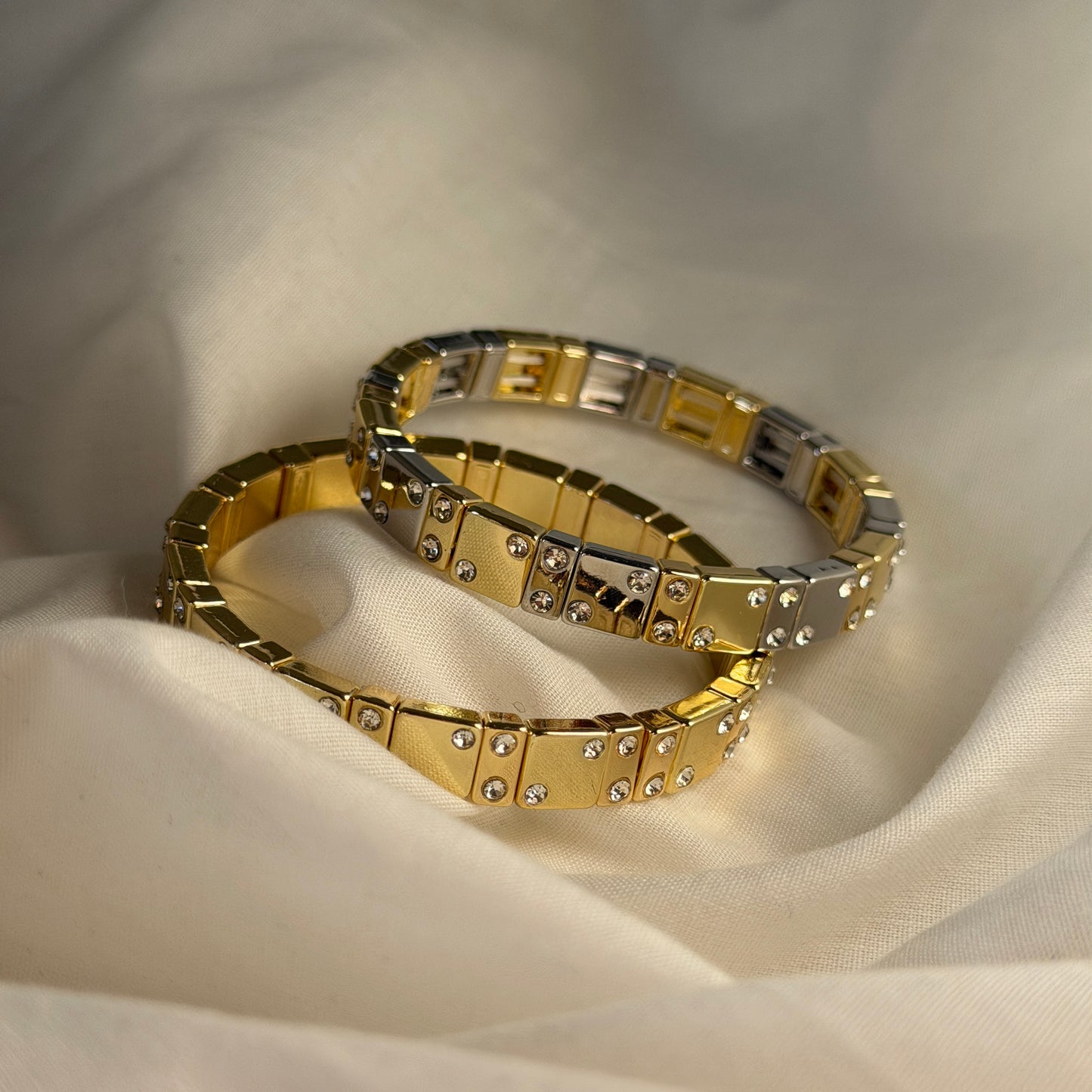 Selin stretchable bracelets