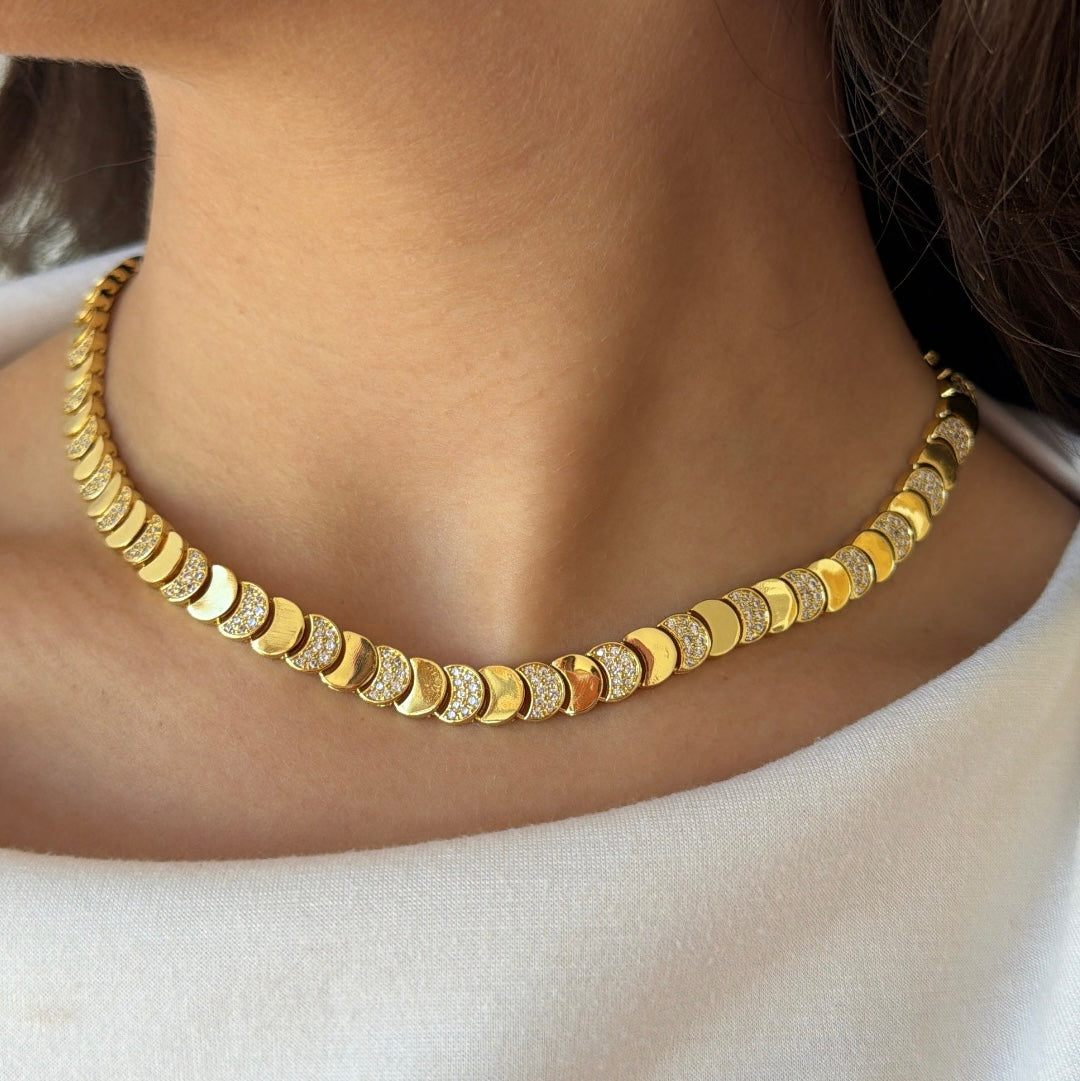 Al Qamar necklace
