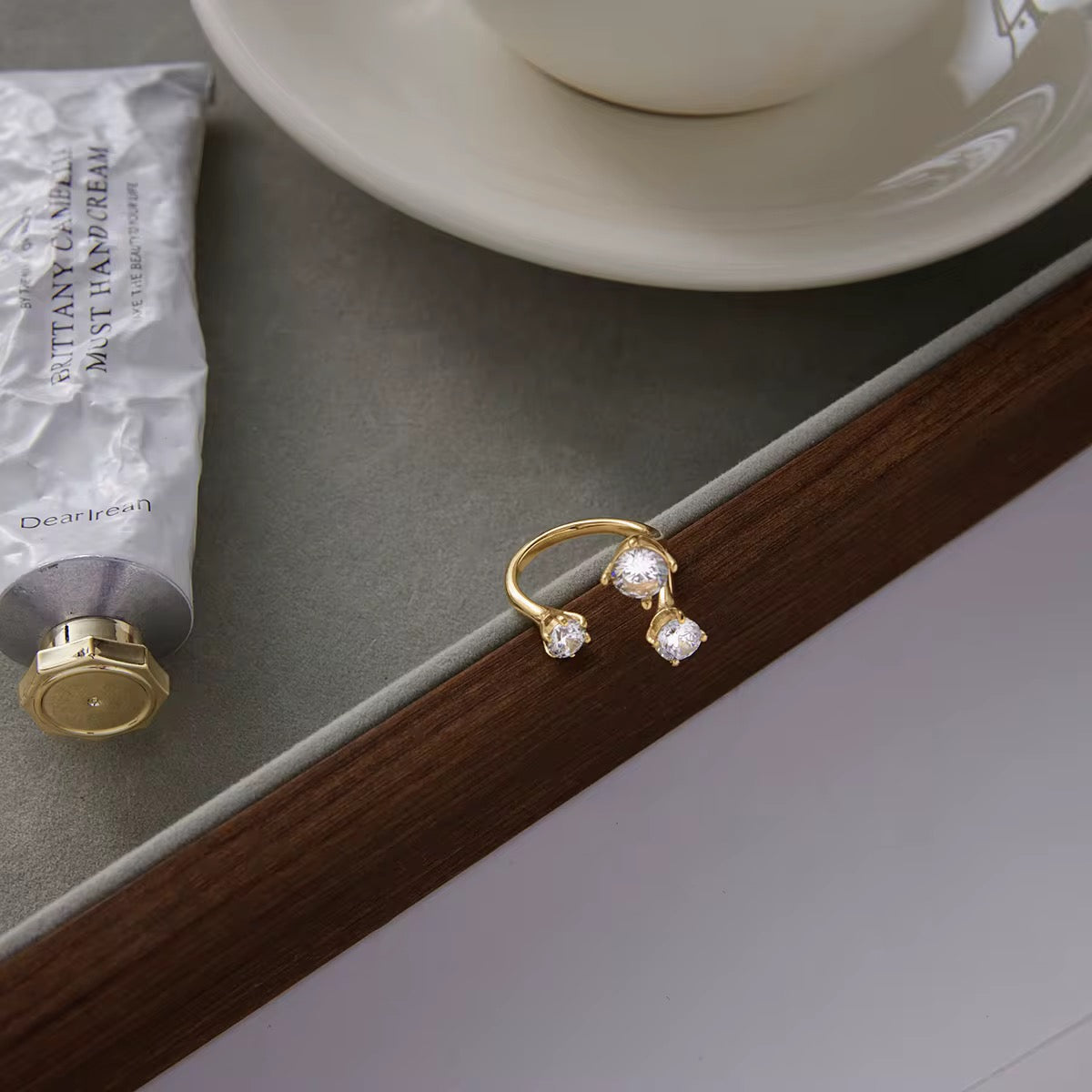 Aveline ring