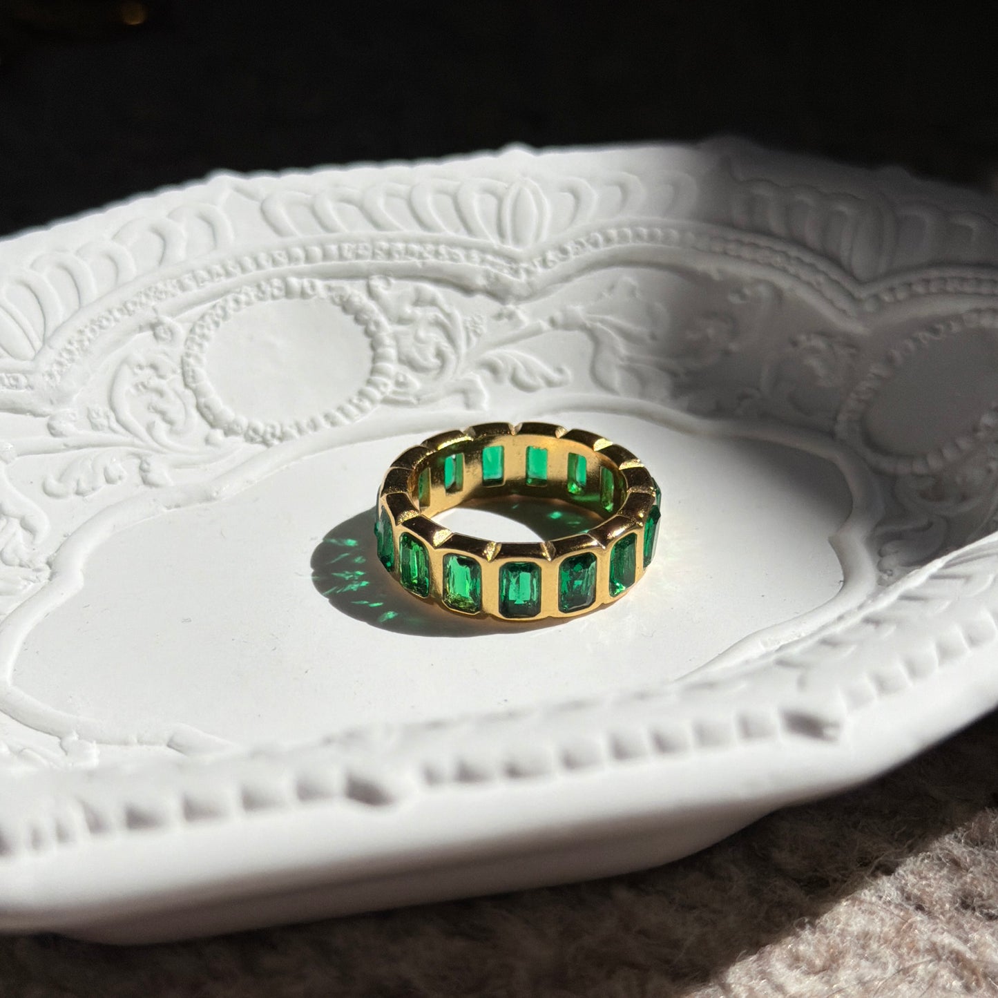 Hana ring - emrald