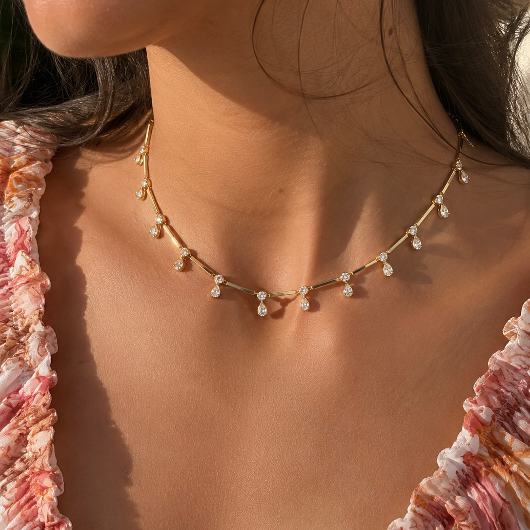 Iris necklace